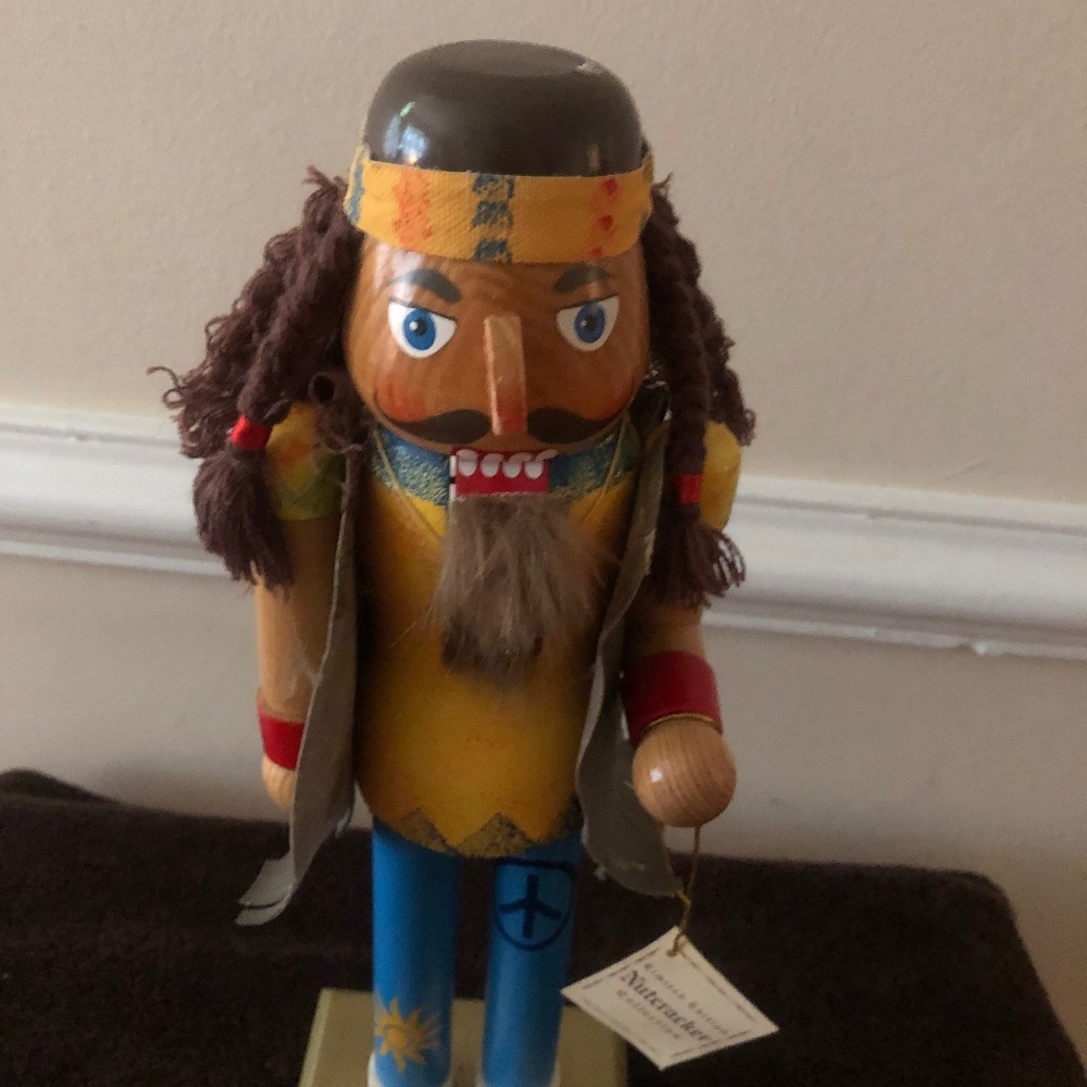PEACE NUTCRACKER